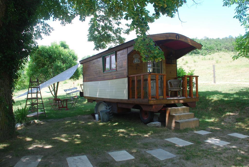 Maison D'Hotes Ainsi Soie T-Il Combovin Экстерьер фото